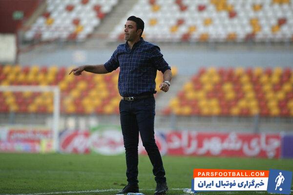 استقلال به دنبال جواد نکونام