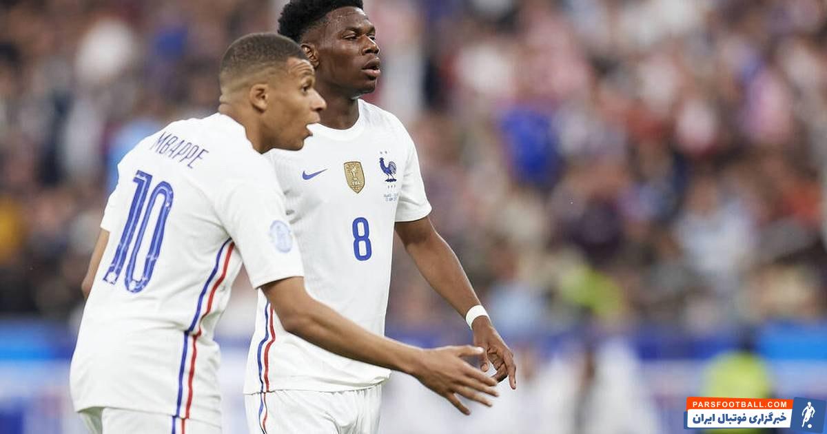 امباپه و استفاده از دو شکلک دست زدن زیر پست شوامنی