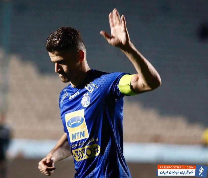 محمد مومنی عضو هیئت مدیره استقلال در واکنش به اعتراض وریا غفوری به تمدید نشدن قراردادش : با هیچ بازیکن داخلی برای تمدید مذاکره نکرده ایم !