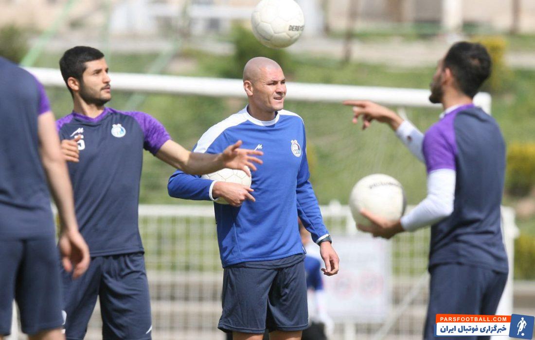 علاقه باشگاه استقلال به تمدید قرارداد با سیلوا و آمانوف