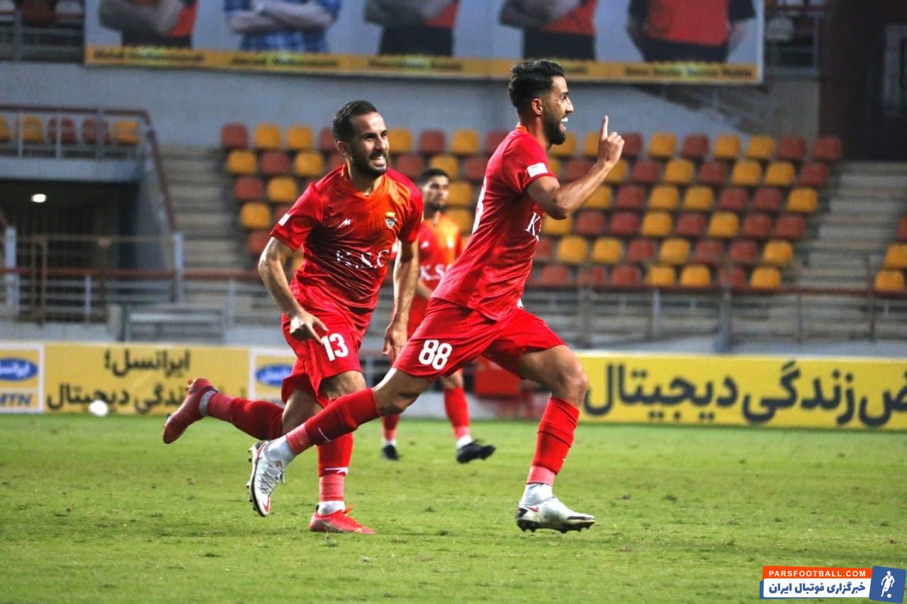 آرش رضاوند در فولاد