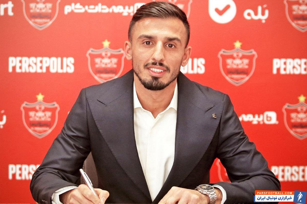 شماره 21 پرسپولیس بر تن سعید صادقی