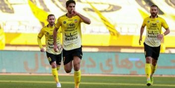 محمدرضا حسینی بازیکن سپاهان : برای استقلال، خودم رضایت نامه می‌گیرم