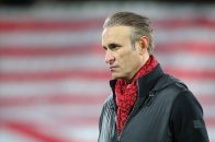 مصاحبه با یحیی گل محمدی در مقابل ساختمان باشگاه پرسپولیس