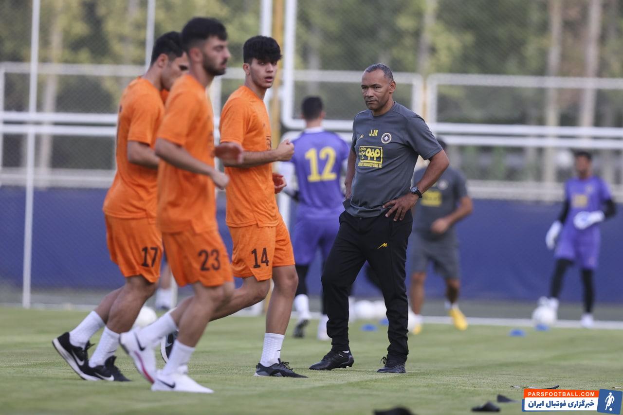 سپاهان دفاع وسط، هافبک دفاعی و وینگر به دنبال جذب بازیکن هستند