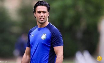 ممنوع الورود شدن فرهاد مجیدی