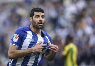 مهدی طارمی ؛ رسانه مطرح اروپایی از طارمی حمایت کرد