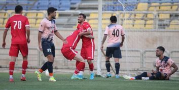 پرسپولیس ؛ تجمع هواداران پرسپولیس مقابل ساختمان باشگاه