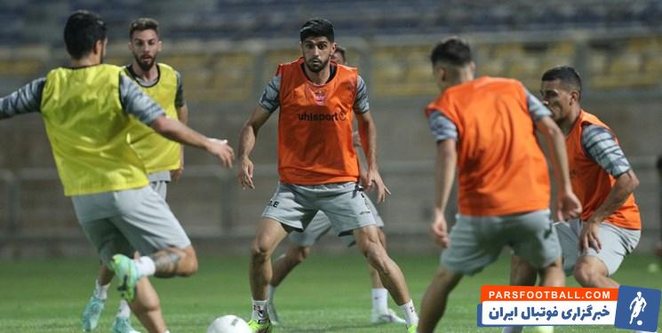 حضور کمال کامیابی نیا و مهدی عبدی در بخشی از تمرینات گروهی چهارشنبه پرسپولیس