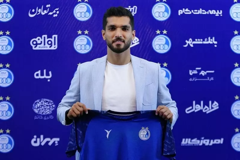 زبیر نیک نفس در تیم فوتبال استقلال ماندنی شد