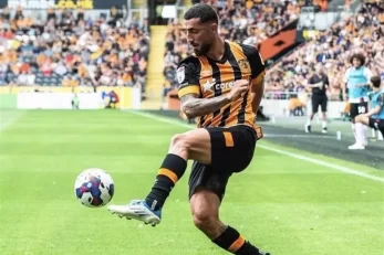 اللهیار صیادمنش در دیدار هال سیتی درخشید