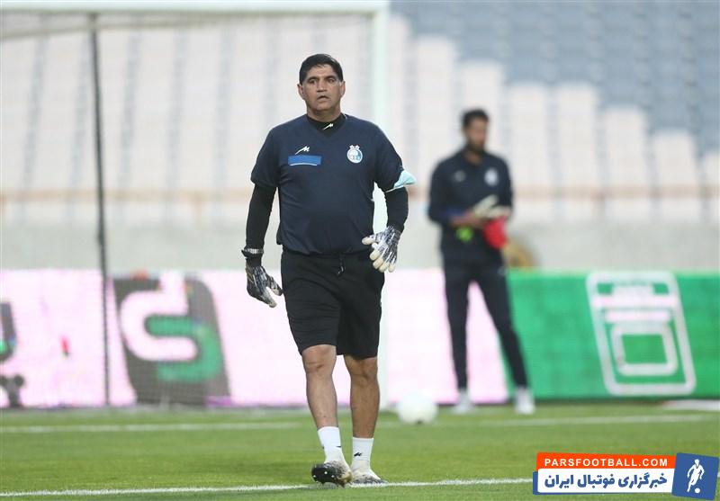 ساپینتو ؛ بهزاد غلامپور مربی دروازه بان های استقلال منتظر تصمیم ساپینتو