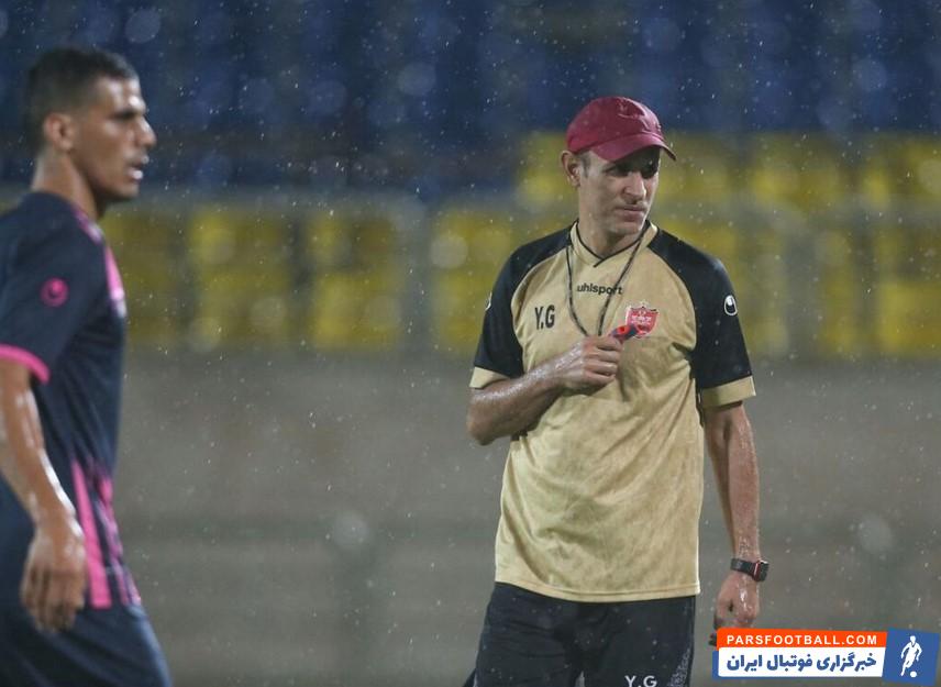 یحیی گل محمدی در تمرین سرخ ها