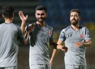 حضور سینا اسدبیگی خرید جدید پرسپولیس در تمرینات سرخ ها