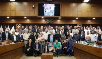 تجلیل از اردشیر لارودی در روز جهانی ورزشی نویسان