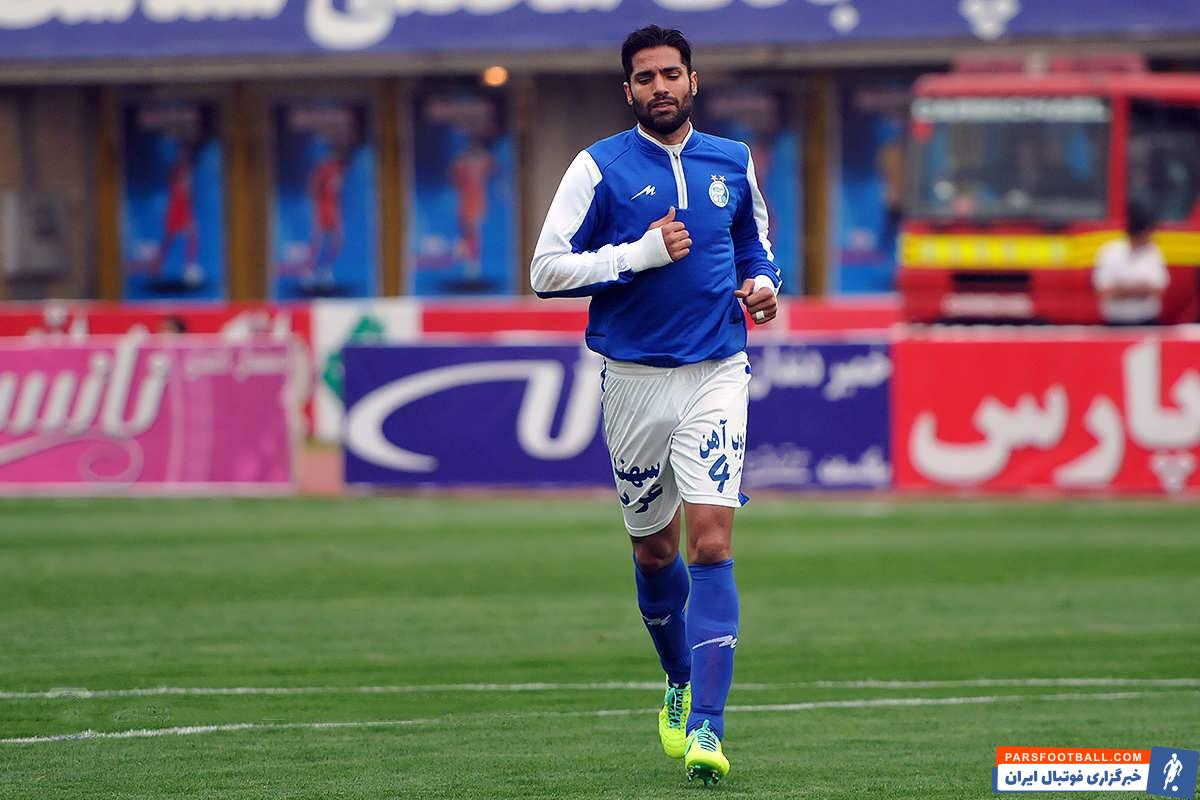 امیرحسین صادقی پیشکسوت استقلال از وریا غفوری حمایت کرد