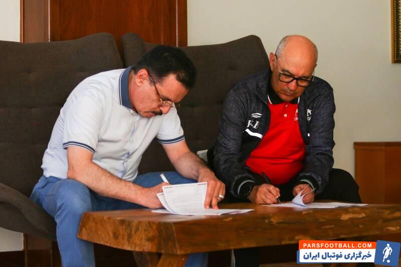 انعقاد قرارداد رسمی تراکتور با قربان بردیف