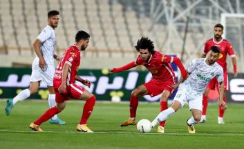 خروج وحدت هنانوف از لیست پرسپولیس با خرید یک هافبک دفاعی