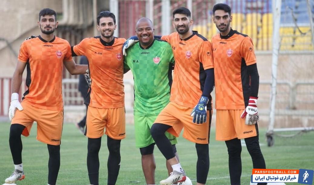 همه چیز زیر نظر ولسلی ننکا ؛ اپلیکیشن مربی جدید پرسپولیس برای ثبت آمار و گزارشات گلرها