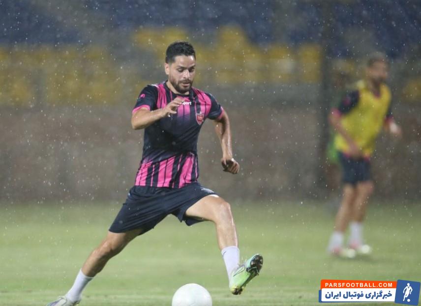 حال و هوای خاص تمرین پرسپولیس در شهید کاظمی ؛ سرخپوشان زیر بارش شدید باران ؛ حضور مهدی ترابی و کمال کامیابی نیا در تمرینات گروهی