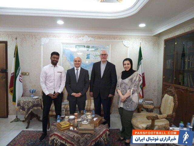 حمیدرضا دهقانی سفیر ایران در قطر : برای جام جهانی فوتبال 2022 سی هزار بلیط در اختیار فدراسیون فوتبال ایران قرار گرفت