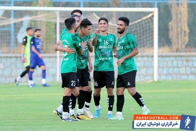 پیروزی شاگردان مهدی رحمتی مقابل تیم امیر قلعه نویی در گل گهر سیرجان