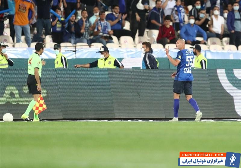 استقلال به دنبال مدافع در بازار نقل و انتقالات