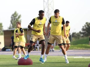 گل گهر ؛ اریک باینای گابنی با انگیزه ترین بازیکن لیگ برتر