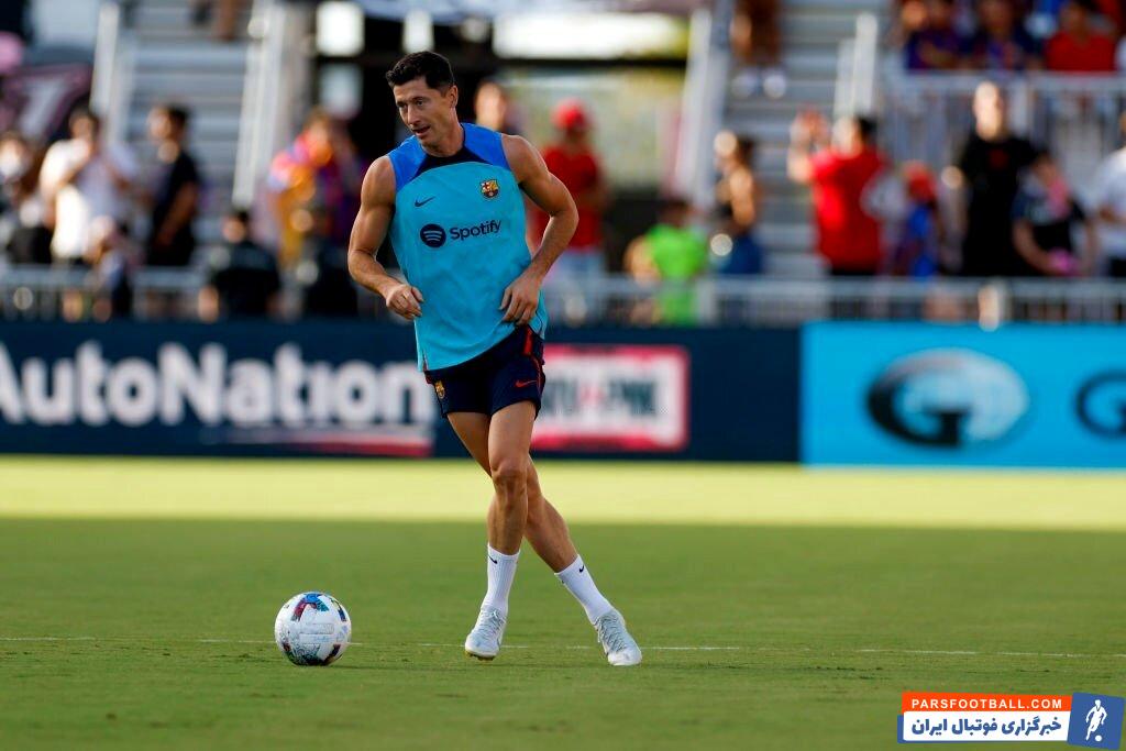 لواندوفسکی ؛ تصاویری از اولین حضور لواندوفسکی در تمرین بارسلونا