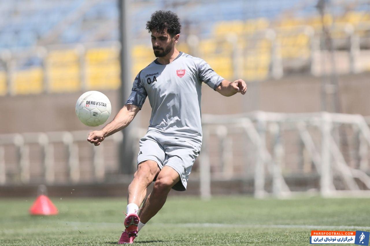 مهدی ترابی ؛ امید عالیشاه پنالتی زن پرسپولیس در غیاب مهدی ترابی