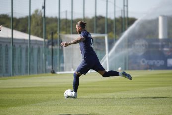 پاری سن ژرمن ؛ گلزنی راموس برای پاری سن ژرمن در دیدار دوستانه برابر کوویلی