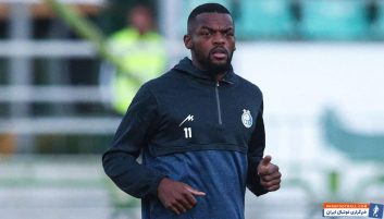 استقلال ؛ یامگا پیگیر دیدار نیوکاسل و فولام در حاشیه تمرین استقلال