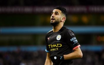 محرز ؛ تصویری از گوشی شکسته محرز