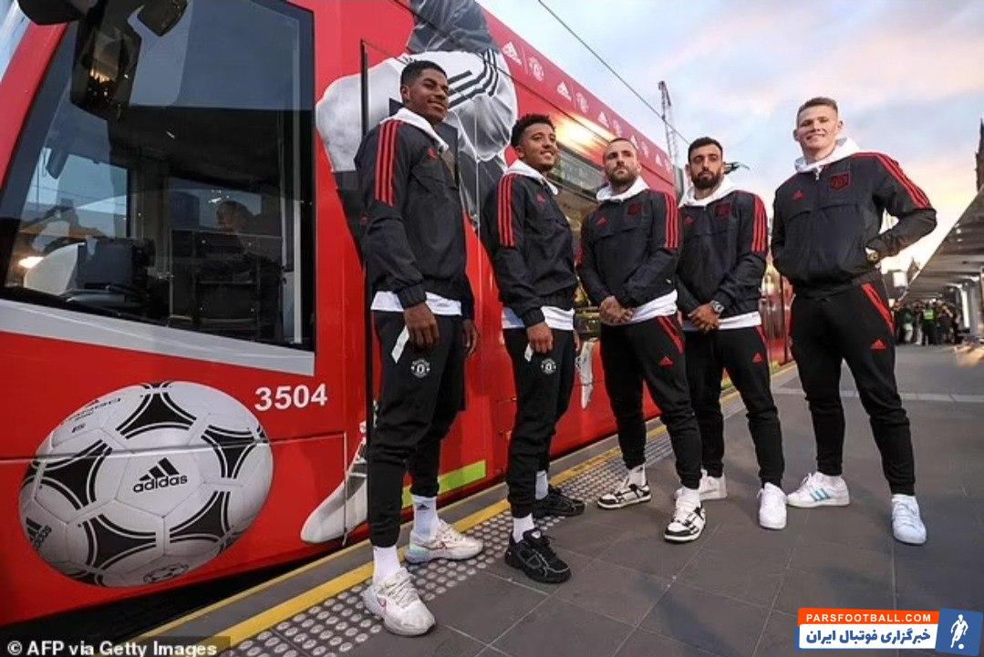 یونایتد ؛ حضور بازیکنان یونایتد در میهمانی