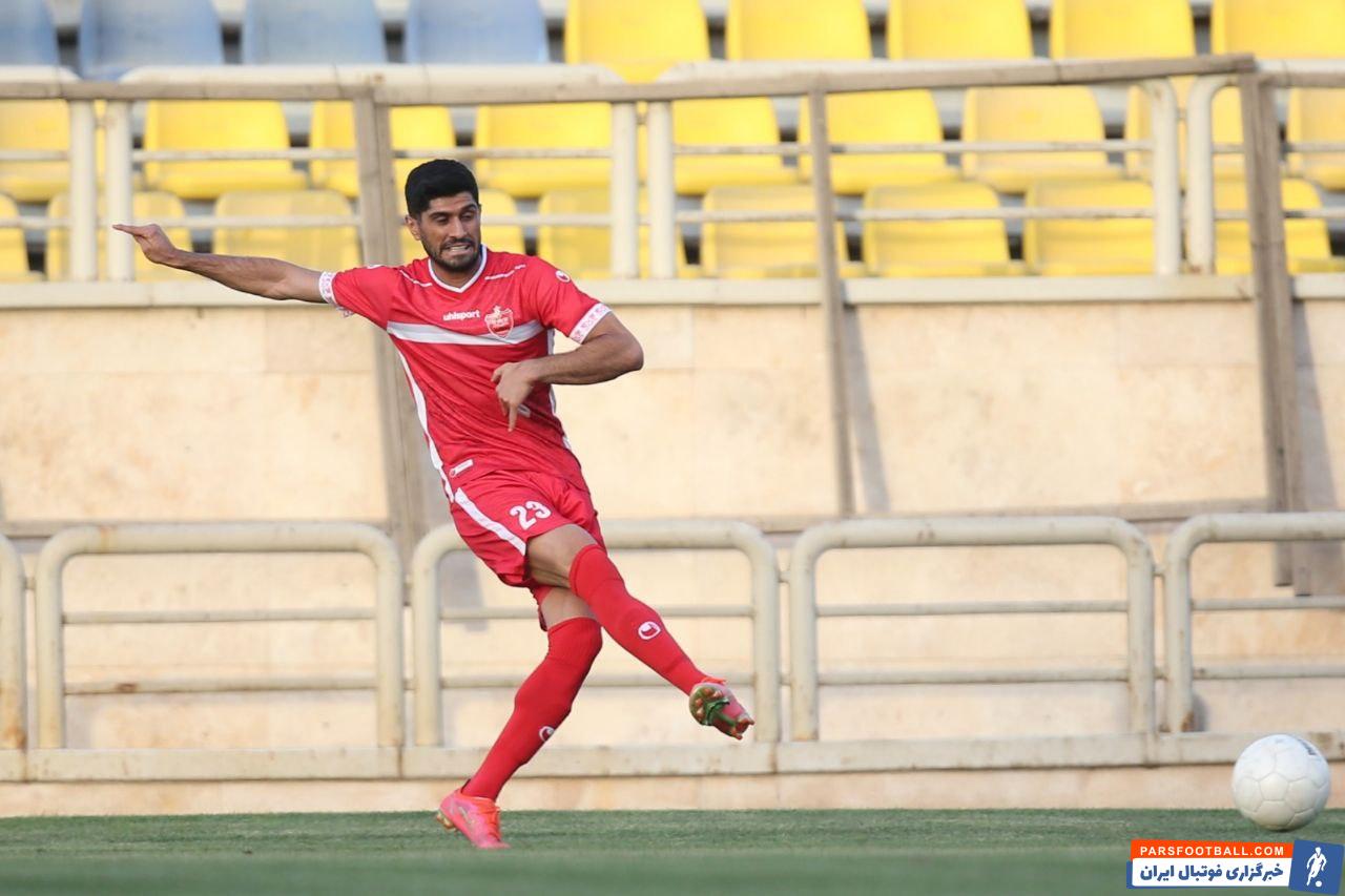 شماره ۲۳ پرسپولیس برتن دانیال اسماعیلی فر نشست