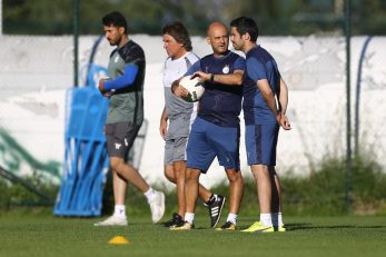 لیست خروجی استقلال