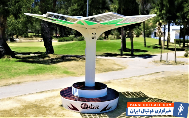 تصویری از درختان هوشمند مخصوص شارژ تلفن همراه در قطر