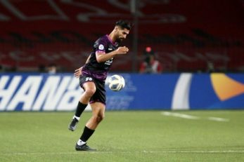 رضا اسدی هافبک دفاعی پرسپولیس برای تمدید قرارداد به توافق نرسید