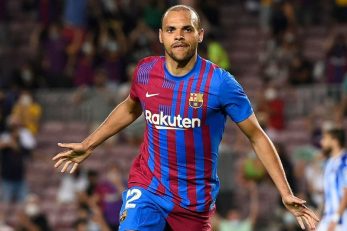 هو شدن مارتین برایثوت در نوکمپ توسط هواداران بارسلونا