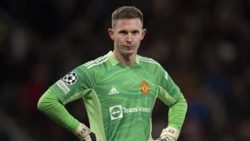 جدایی دین هندرسون از منچستریونایتد