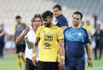 درگیری لفظی ریکاردو ساپینتو و رامین رضاییان