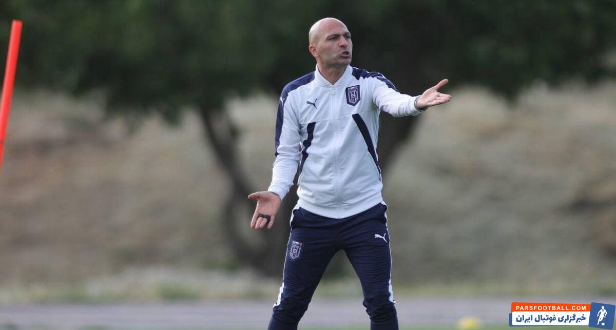 محسن بیاتی نیا پیشکسوت استقلال : برای ارزیابی عملکرد ساپینتو باید 5 هفته به او زمان داد