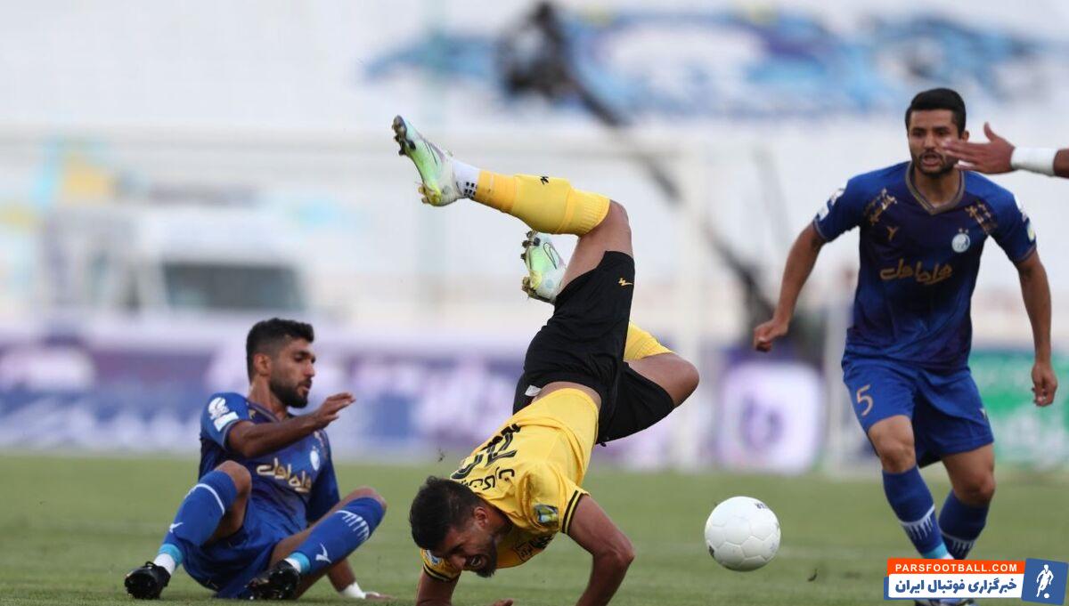 حمله افشین حاجی پور به مدافع استقلال : توپ که سمت روزبه چشمی می رفت تن و بدنم می لرزید !