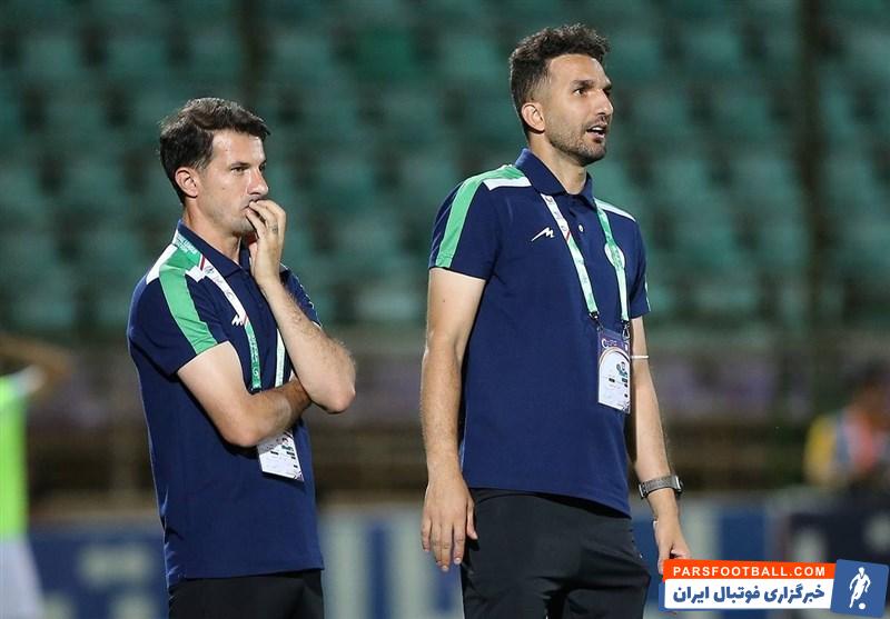 محمد نوری مربی ذوب آهن : با یورش بازیکنان پرسپولیس داور بازیکن ما را اخراج کرد