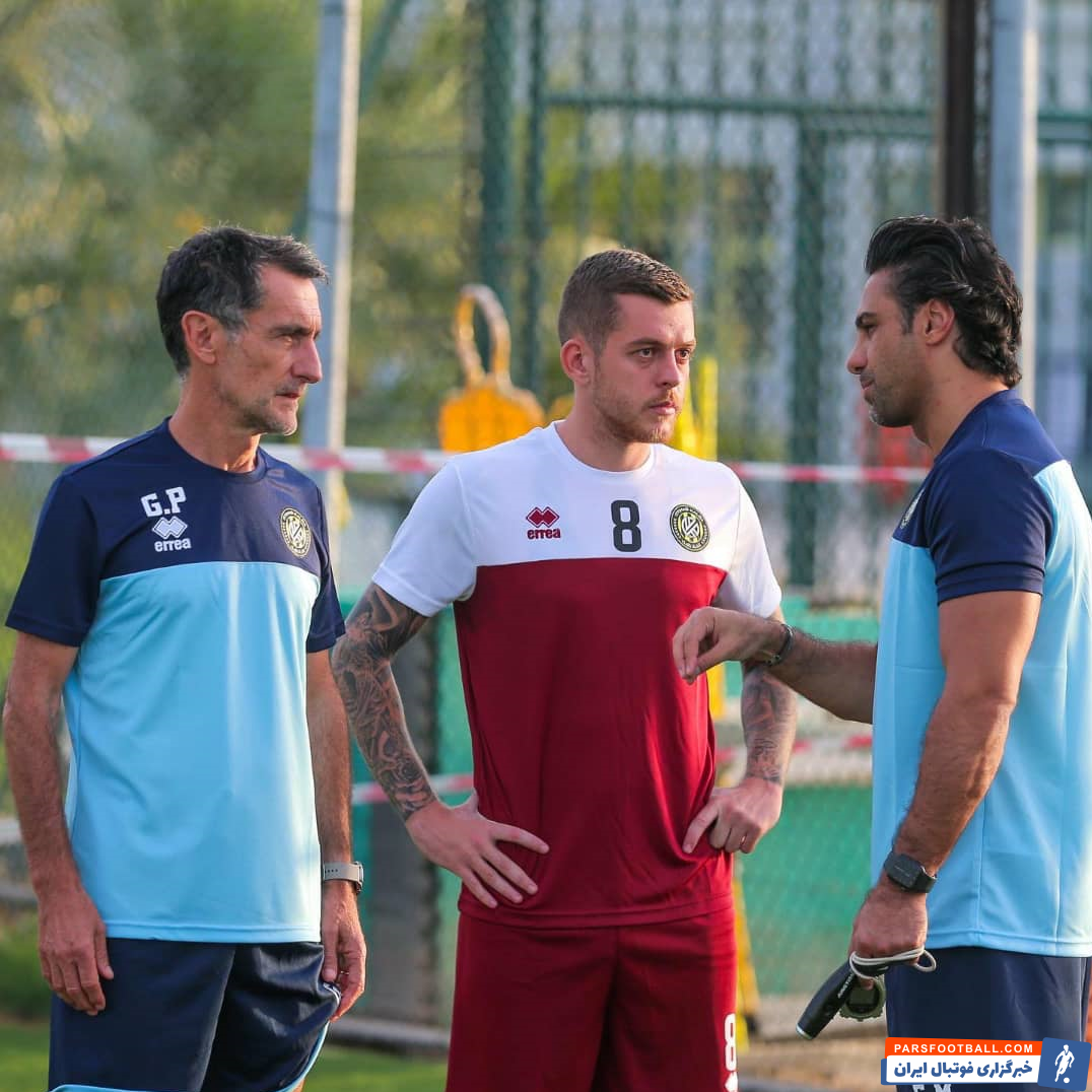 فرهاد مجیدی سرمربی پیشین استقلال برای اولین حضور در لیگ امارات آماده شد. 