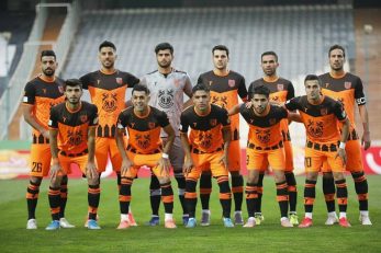 تشکیل تونل افتخار برای تیم بزرگسالان مس رفسنجان