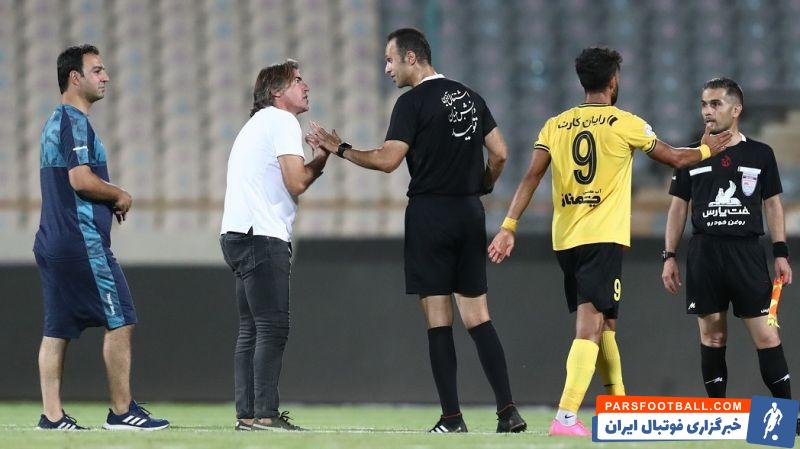 صحنه مشکوک به پنالتی برای استقلال در دیدار با سپاهان