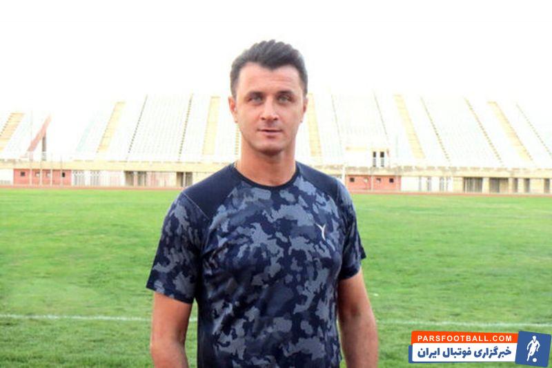 استقلال در برابر ملوان