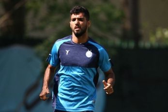 غیبت قطعی زبیر نیک نفس در دیدار استقلال و مس کرمان به دلیل مصدومیت