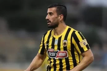 آ.اک در حضور ستاره ایرانی خود موفق به برد نشد